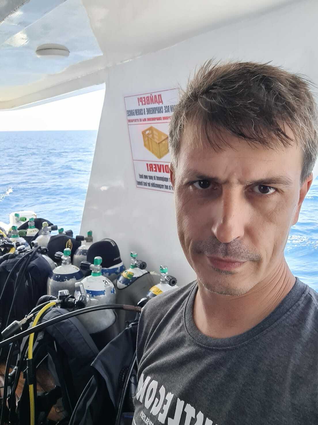 Антон Гуров 